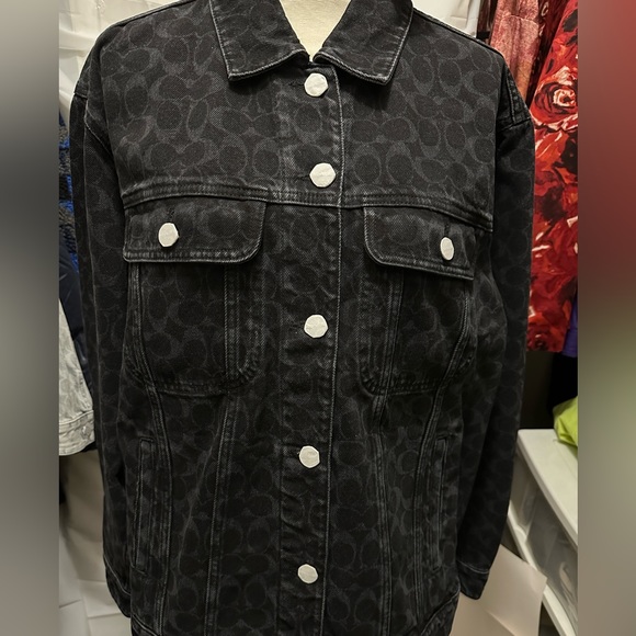 Women’s Coach NWT Signature C Denim Jacket in black XL relaxed fit - Picture 4 of 16